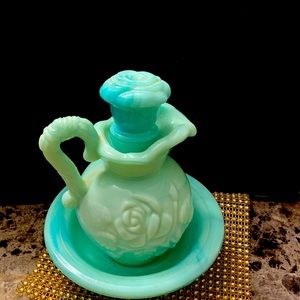 Blue vintage Avon Powder bath dispenser